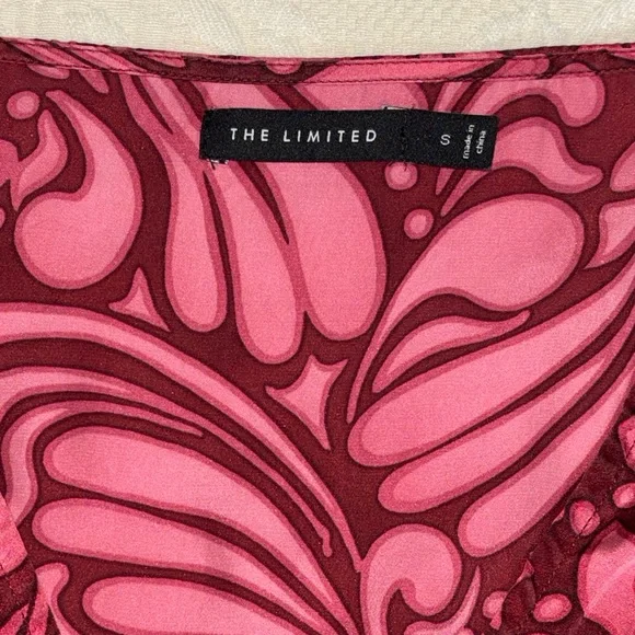 The Limited Pink Patterned Sleeveless Top - Picture 3 of 4